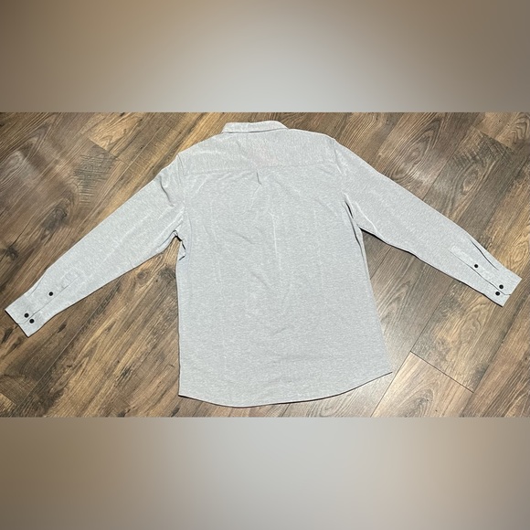 Kenneth Cole Men’s Button Down - Large - Picture 3 of 4